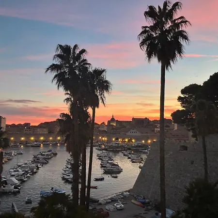 Guest house Villa Anica Dubrovnik - Luxurious With A Sea View