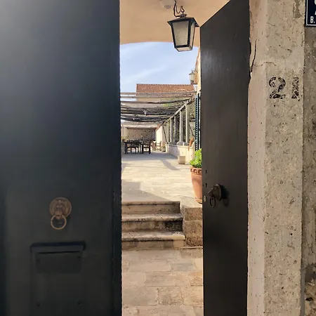 Gostinjska kuća Villa Anica Dubrovnik - Luxurious With A Sea View 4*