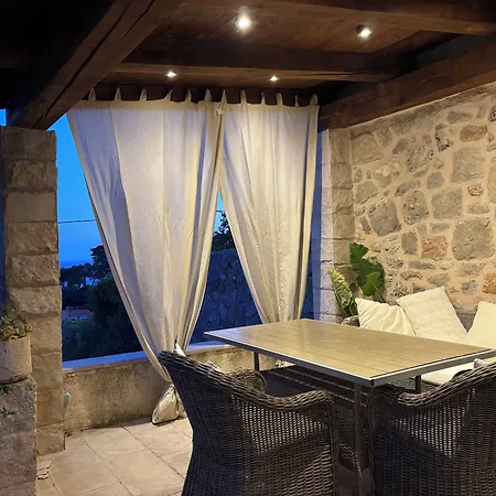 Anica - Luxurious With A Sea View 4*