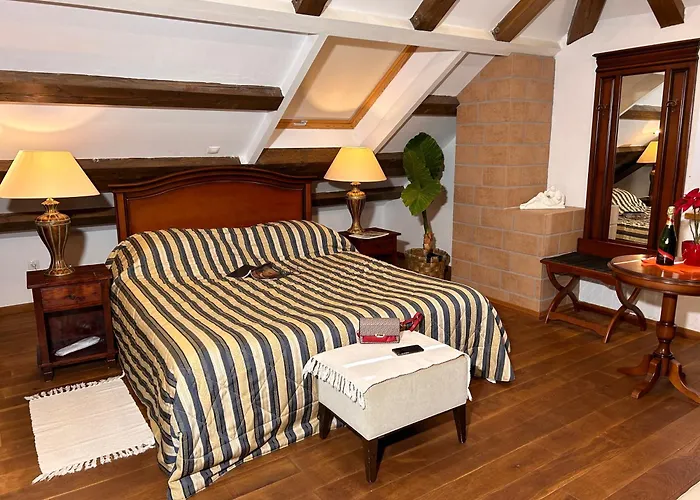 Anica - Luxurious With A Sea View