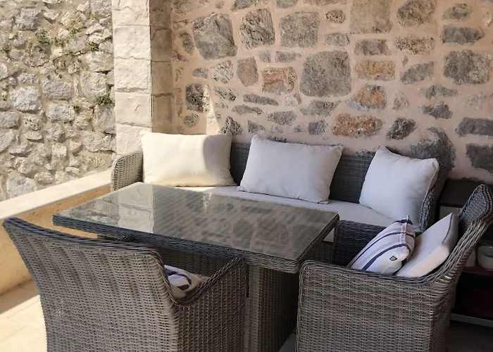 Anica - Luxurious With A Sea View