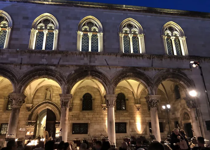 Anica - Luxurious With A Sea View 4*