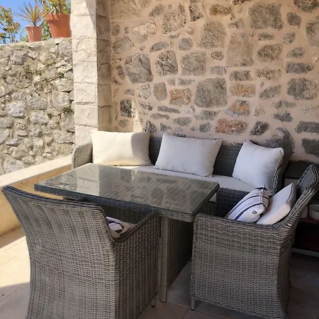 Anica - Luxurious With A Sea View